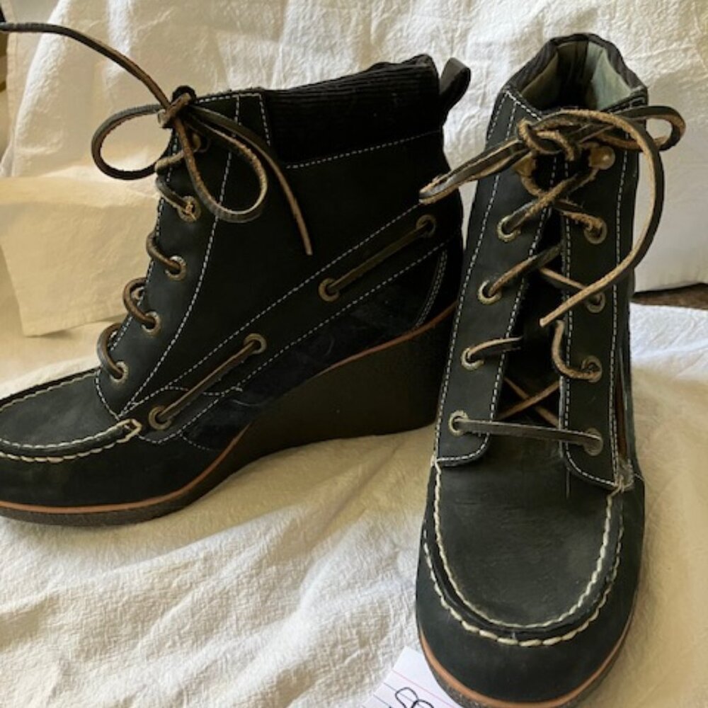 Sperry Heeled Shoes